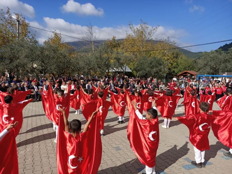 Ocaklar İlkokulu’nda Cumhuriyet coşkusu