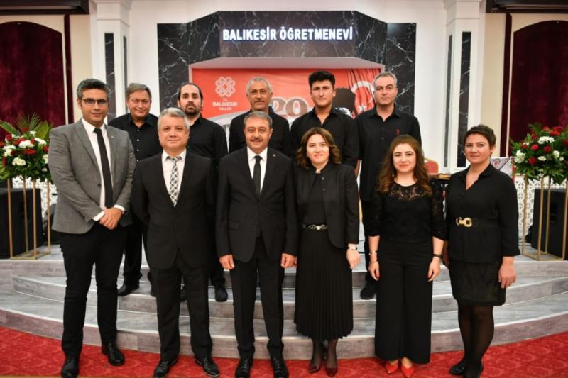 Balıkesir’de 29 Ekim  Cumhuriyet Resepsiyonu 