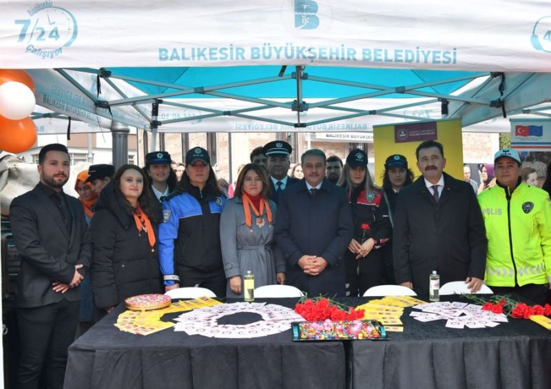 Balıkesir’de kadına yönelik şiddetle mücadele etkinliği 