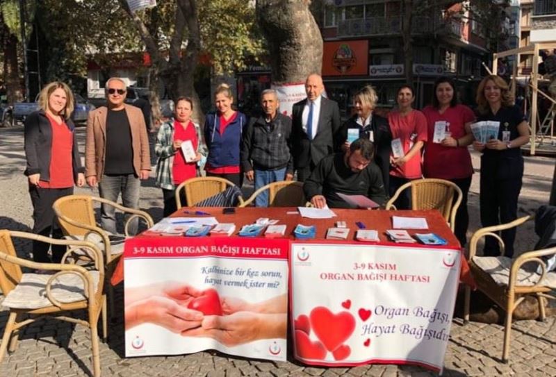 Erdek halkı ‘Organ ve Doku Bağış’ standına yoğun ilgi gösterdi 