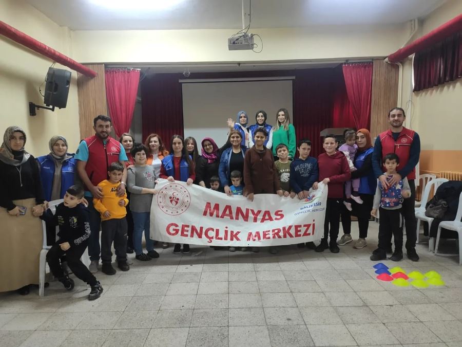 Manyas Gençlik Merkezi özel çocuklarla buluştu 