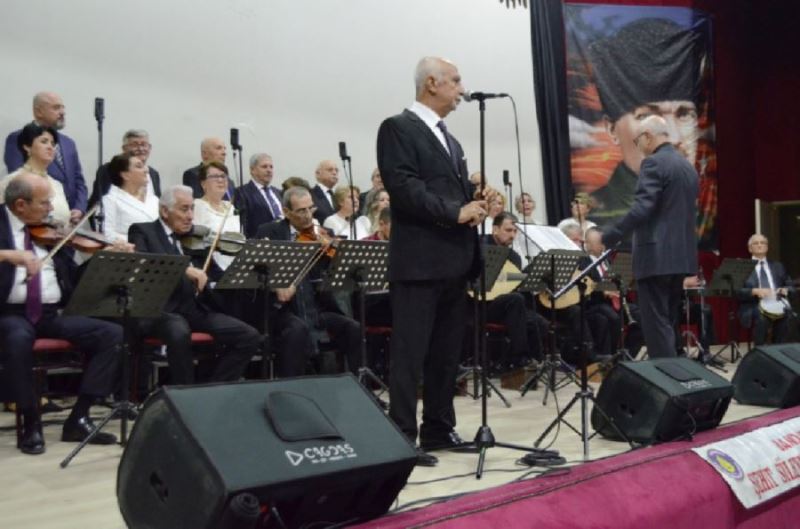 “Nevakâr”dan ses getirici konser