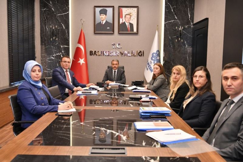 Balıkesir’de “Aile İçi ve Kadına Yönelik Şiddetle Mücadele” toplantısı 