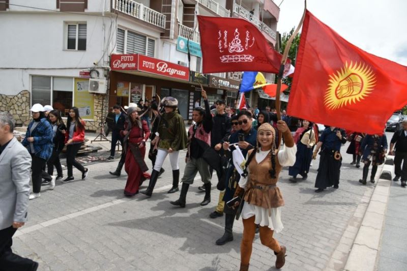 Atlı Okçuluk Yarışması Sındırgı’da törenle başladı 