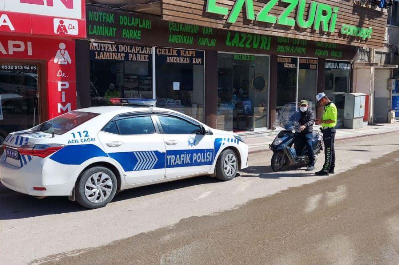 Motosiklet sürücülerine sıkı denetim  