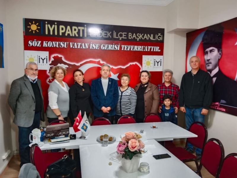 İYİ Parti’de bayramlaşma