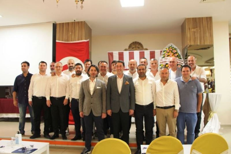 Bandırmaspor Başkanı Onur Göçmez güven tazeledi 