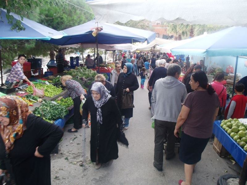 Erdek’te Çarşamba Pazarı