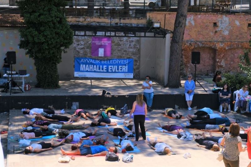 Ayvalık’ta ‘Dünya Yoga Günü’ etkinliği 