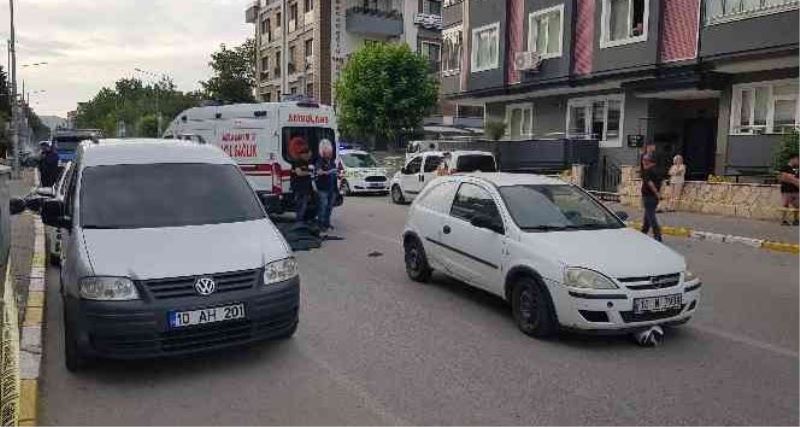 Otomobil ile çarpışan motosikletli hayatını kaybetti 