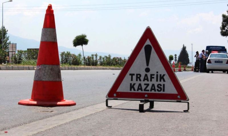 İstanbul-İzmir otobanında feci kaza: 5 ölü 