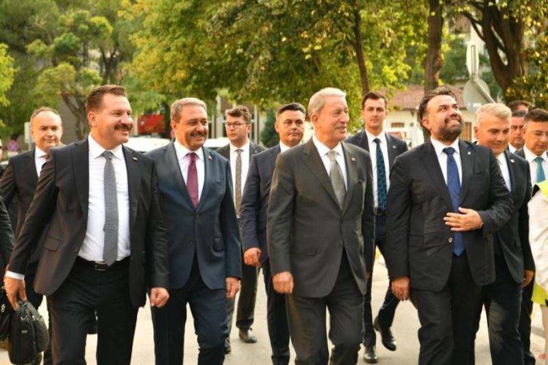 Milli Savunma Bakanı Hulusi Akar Balıkesir’de… 