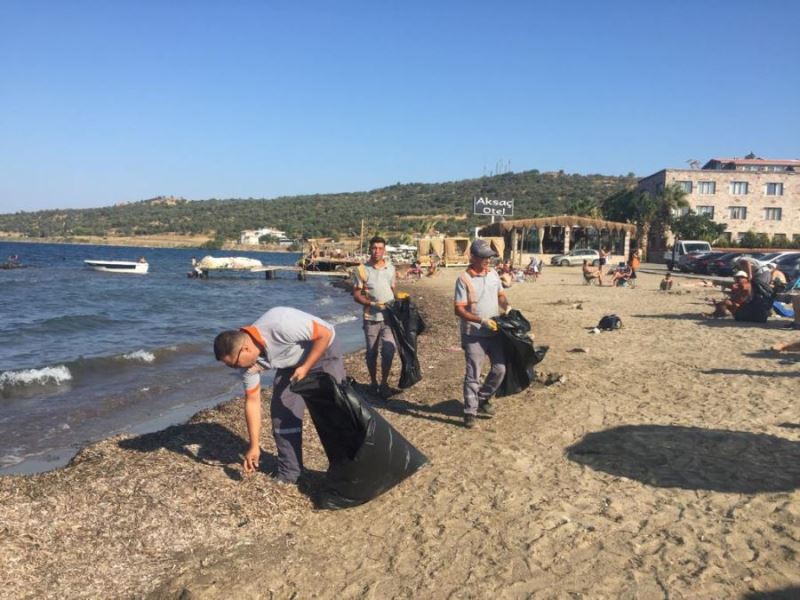 Ayvalık Cunda Adası’nda detaylı yaz temizliği 