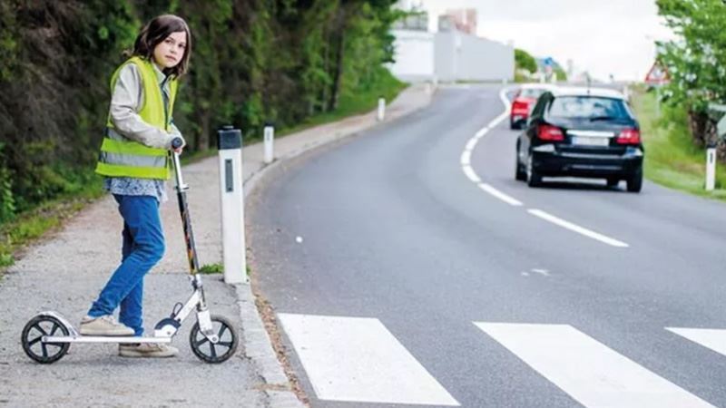 Motosiklet sürücülerine fosforlu yelek zorunluluğu