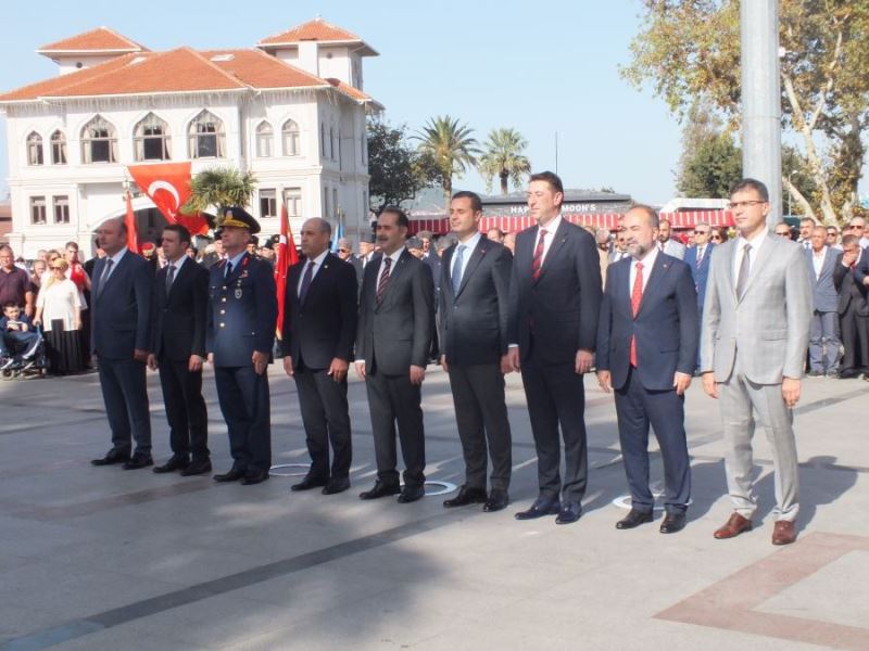 Bandırma’da coşkulu kutlama