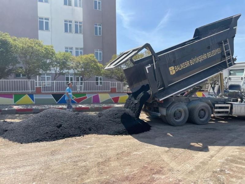 Büyükşehir’den okullara destek  