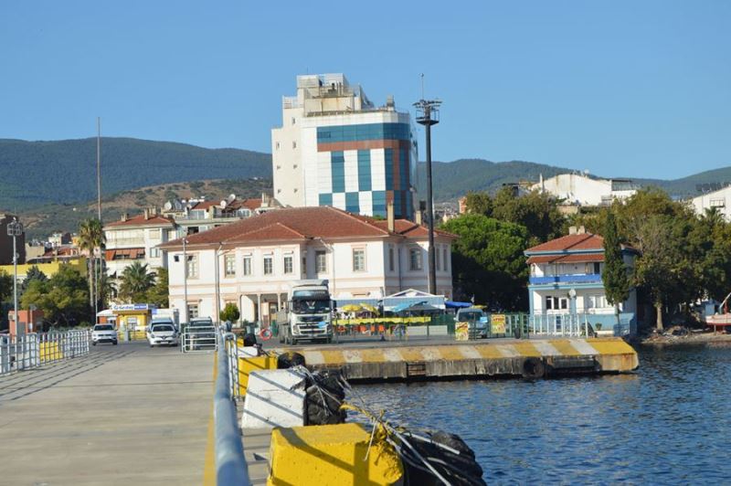 Erdek Feribot İskelesi için proje çalışması başlatıldı 