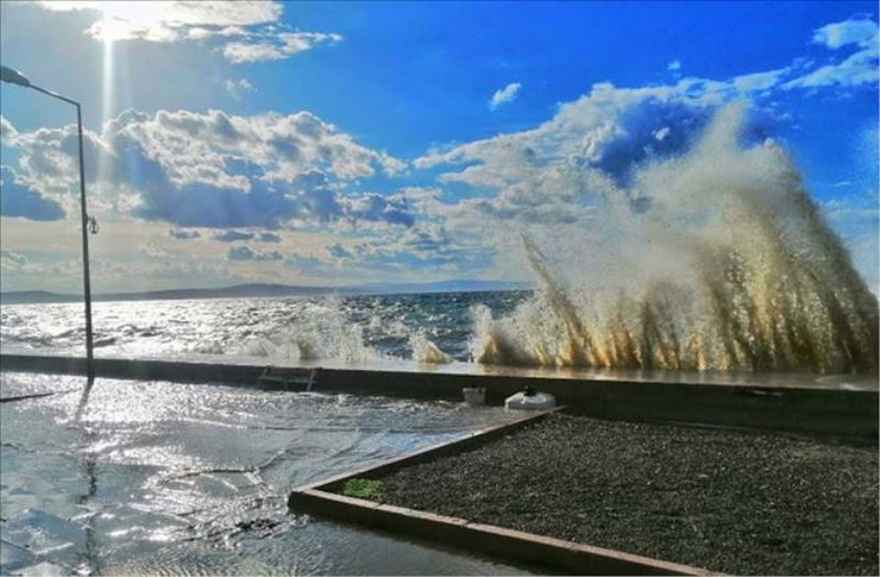 METEOROLOJİ UYARDI; FIRTINAYA DİKKAT