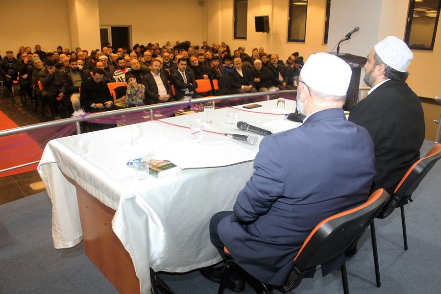 Müftülükten öğrencilere ve halka konferans 