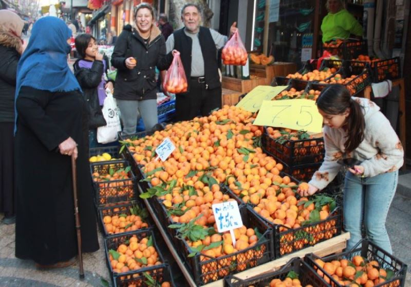 Havran mandalinası kapanın elinde kalıyor! 