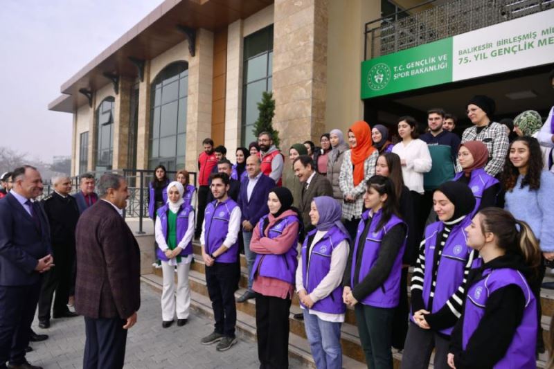 Vali Şıldak’tan yılın son günü ziyaretleri 