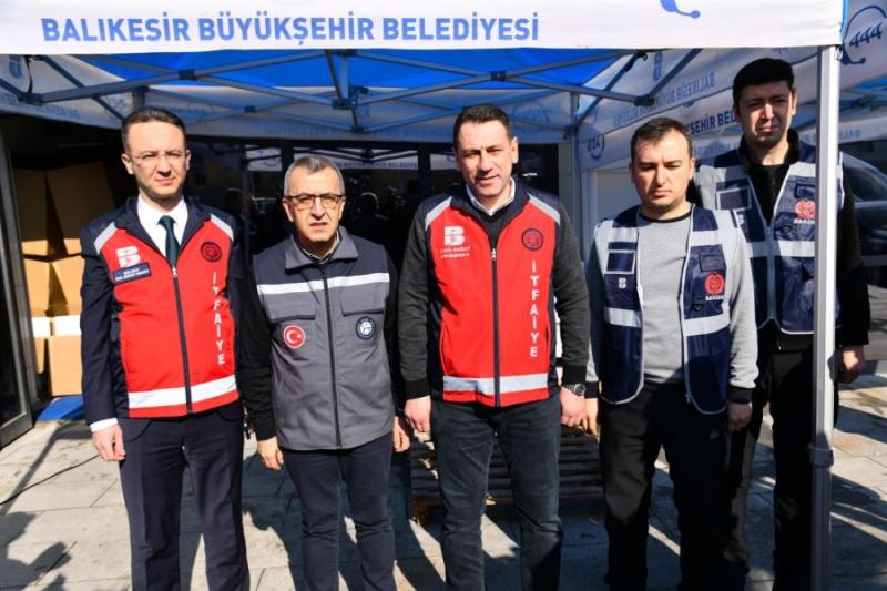 BBB deprem bölgesinde destan yazıyor 