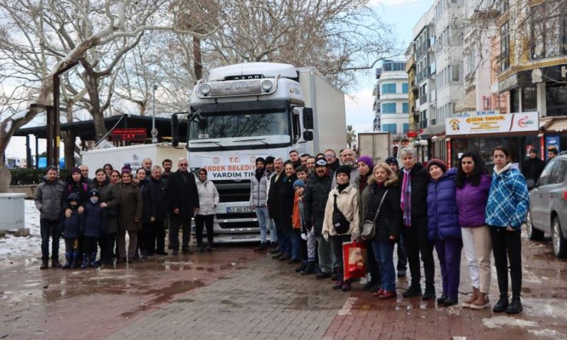 Belediye ve CHP’nin 2 yardım TIR’ı deprem bölgesine gönderildi 