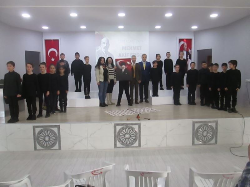 Cumhuriyet İlkokulu’nda duygulu anma programı