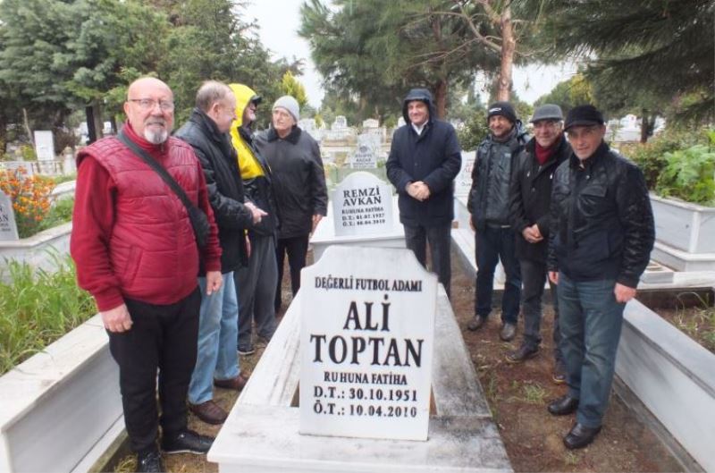 Ali Toptan anıldı