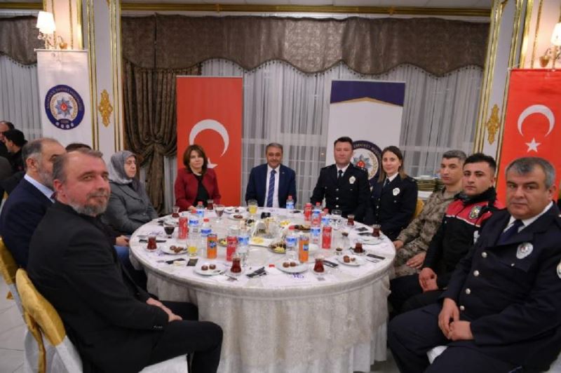 Vali Şıldak emniyet personeliyle iftarda buluştu  