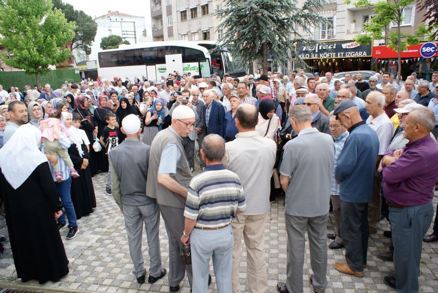 Hacı adayları dualarla kutsal topraklara uğurlandı 