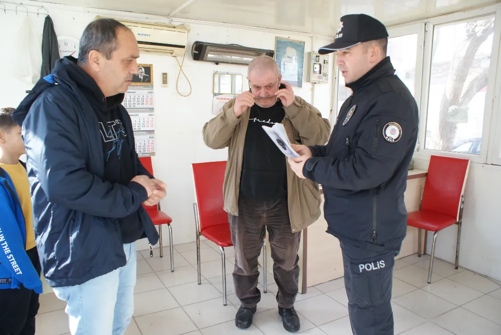 Manyas’ta polis vatandaşları iletişim  dolandırıcılığına karşı uyardı