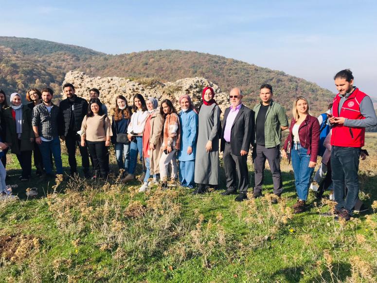 Bandırma 17 Eylül Üniversitesi öğrencilerinden Manyas gezisi 