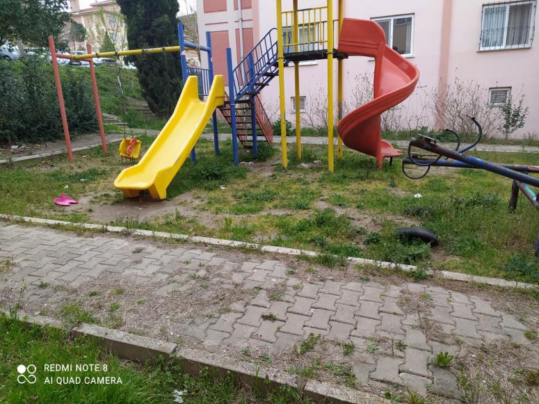 TOKİ konutlarındaki çocuk parkları ilgi bekliyor 