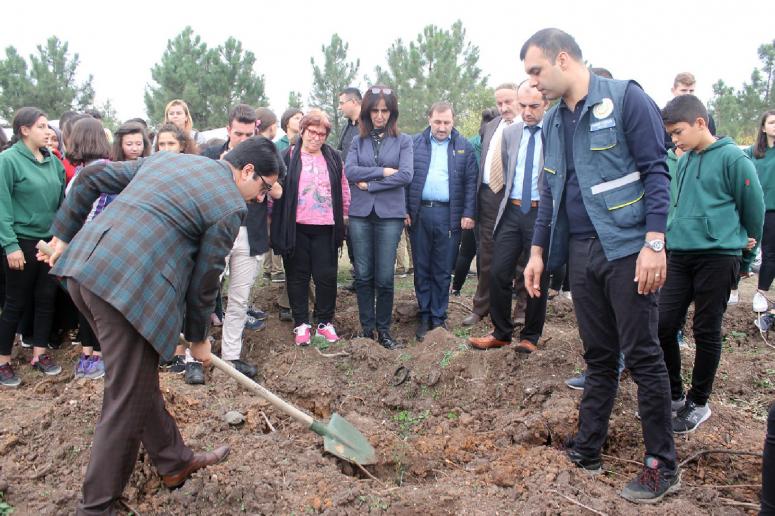 “Bugün Fidan, Yarın Nefes”  Kampanyasında 500 Fidan Dikildi