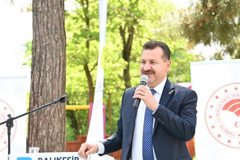 Büyükşehir’den çiftçiye yem bitkisi tohumu desteği 